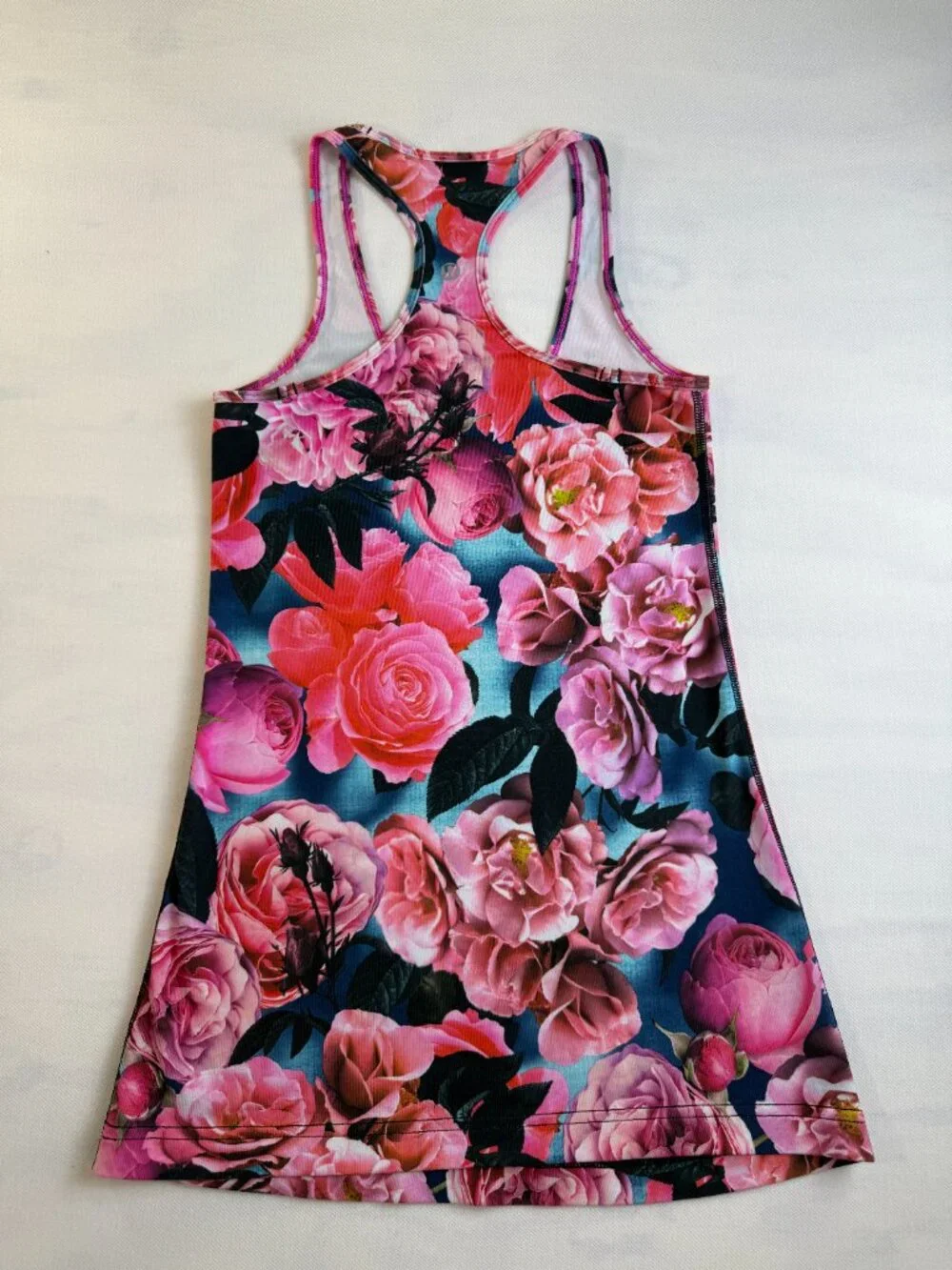 lululemon athletica turn heads